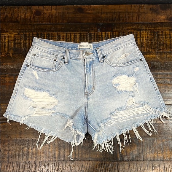 Abercrombie & Fitch Pants - Abercrombie Short Boyfriend Shorts Distressed Shorts Curve Love Shorts EUC